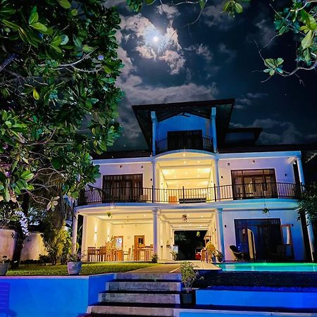 Villa Riverside Aluthgama Exteriör bild