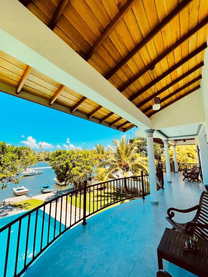 Villa Riverside Aluthgama Exteriör bild